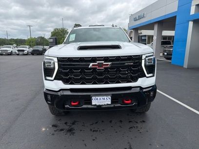 New 2026 Chevrolet Silverado 2500 ZR2 w/ LPO, Dark Essentials Package