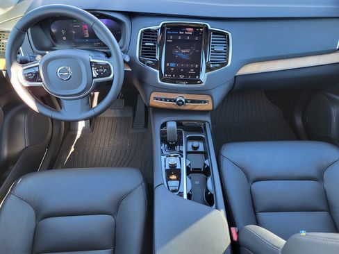 Certified 2023 Volvo XC90 T8 Plus w/ Protection Package Premier image 15