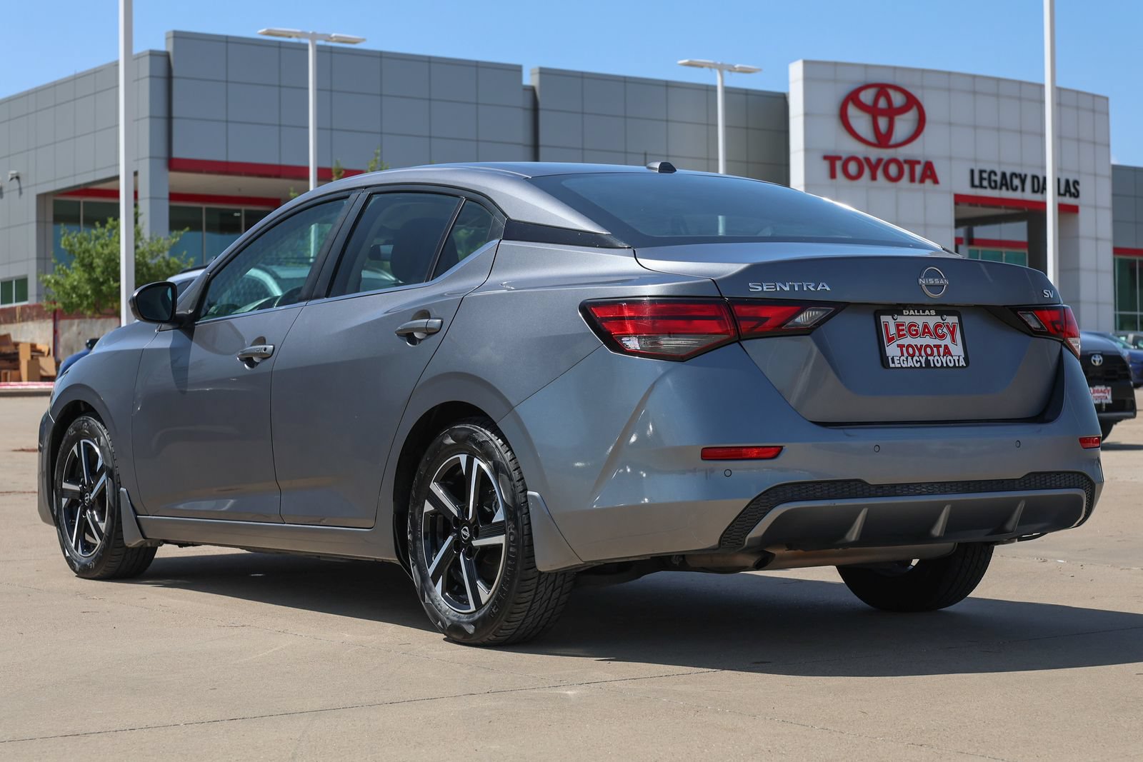 Used 2024 Nissan Sentra SV w/ All-Weather Package FWD image 8