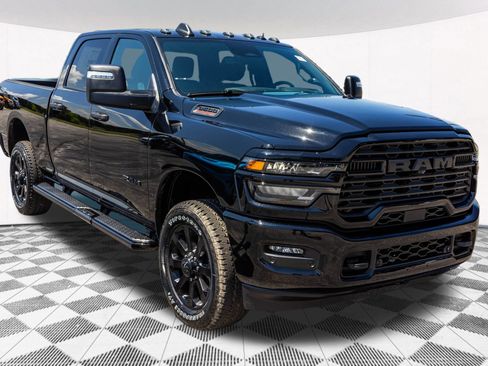 New 2026 RAM 3500 Big Horn AWD/4WD image 11