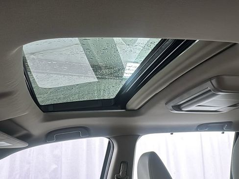 Used 2016 Honda Pilot Touring image 39