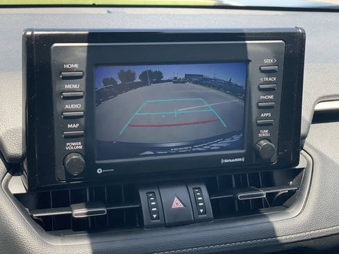 Used 2022 Toyota RAV4 XLE Premium FWD image 14