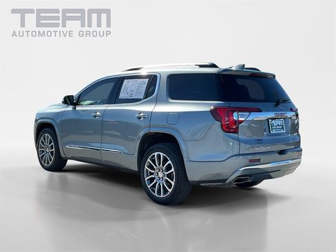 Used 2023 GMC Acadia Denali w/ Denali Ultimate Package image 5
