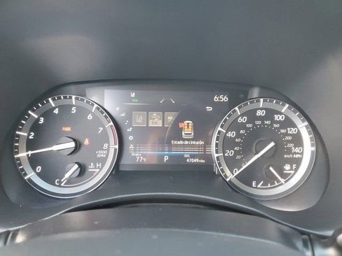 Used 2021 Toyota Highlander XLE image 20