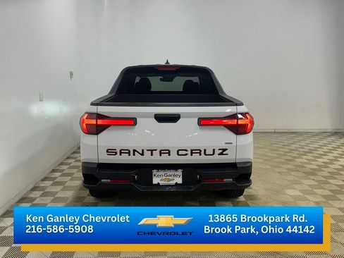 Used 2024 Hyundai Santa Cruz SE AWD/4WD image 5