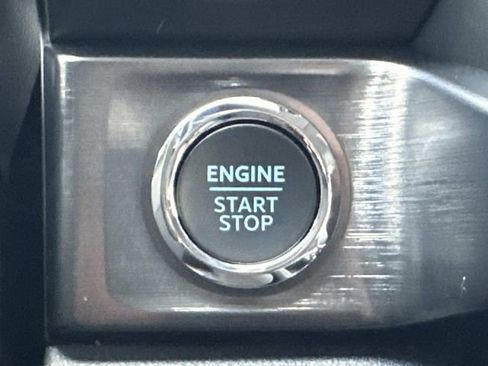 New 2026 Ford F250 Lariat w/ Chrome Package image 28