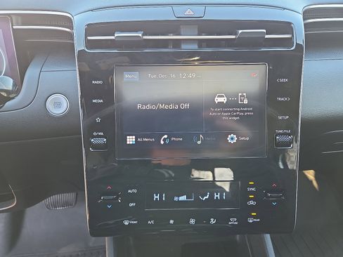 Used 2022 Hyundai Santa Cruz SEL Premium image 22