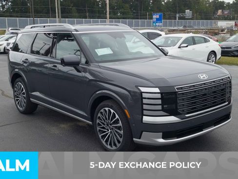 Certified 2026 Hyundai Palisade Calligraphy FWD image 3