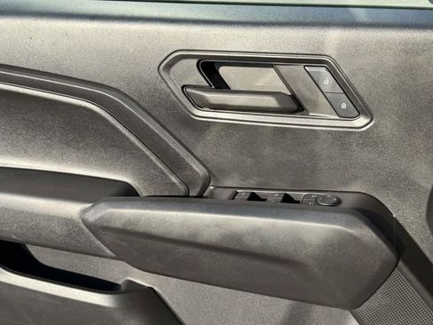 Used 2024 Chevrolet Colorado W/T RWD image 15