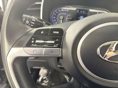 Used 2023 Hyundai Tucson SE image 12