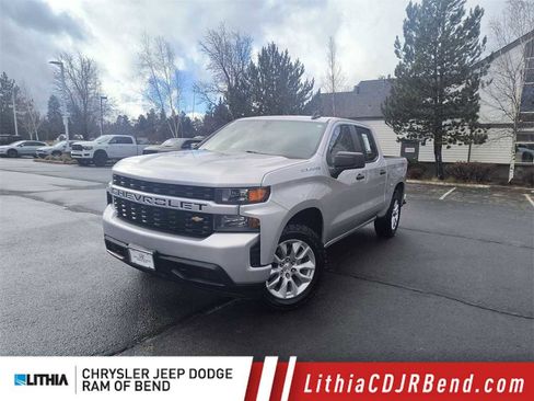 Used 2022 Chevrolet Silverado 1500 Custom image 1