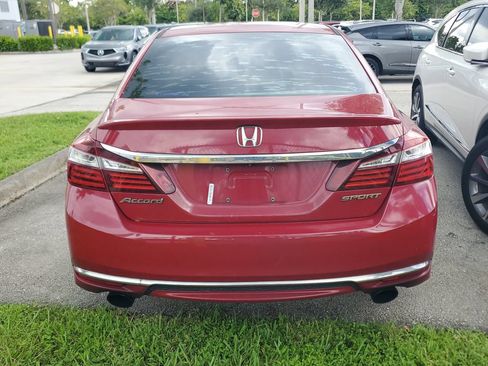 Used 2017 Honda Accord Sport image 8