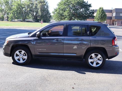 Used 2016 Jeep Compass High Altitude AWD/4WD image 9