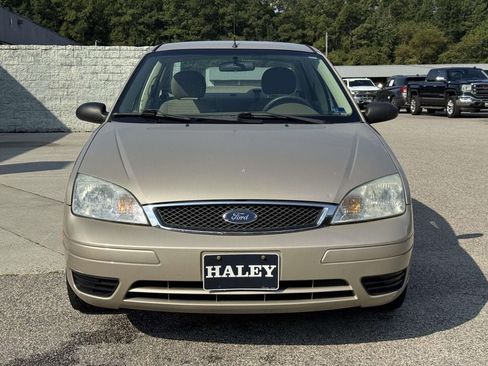 Used 2007 Ford Focus S FWD image 25