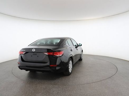 Used 2020 Nissan Sentra S image 16