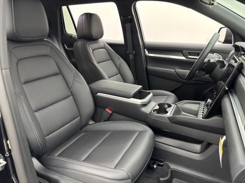 New 2027 GMC Terrain Elevation w/ Elevation Premium Package FWD image 34