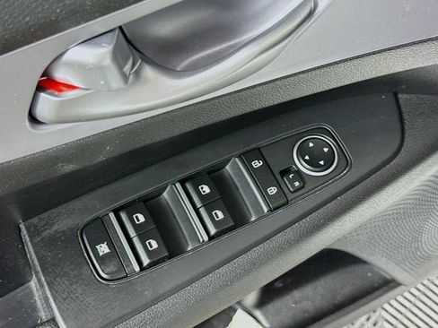 Used 2023 Kia Forte LXS w/ LXS Technology Package FWD image 17