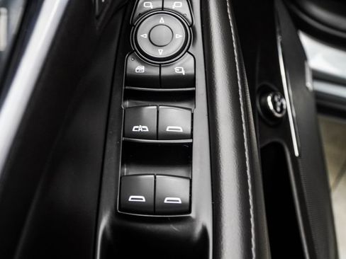 Used 2023 Buick Enclave Avenir w/ Avenir Technology Package AWD/4WD image 37