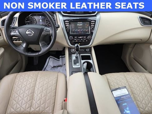 Used 2019 Nissan Murano Platinum image 2
