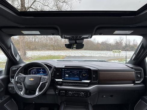 Used 2024 Chevrolet Silverado 3500 High Country w/ High Country Premium Package image 31