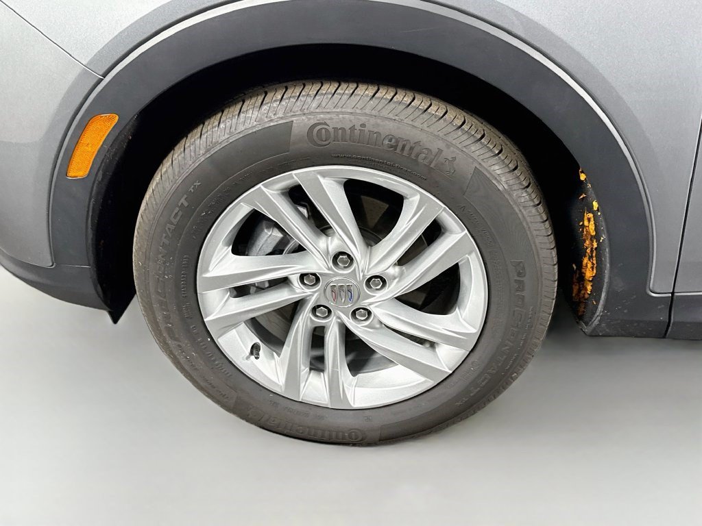 Used 2025 Buick Envista Preferred FWD image 37