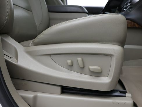 Used 2019 Chevrolet Tahoe Premier RWD image 54