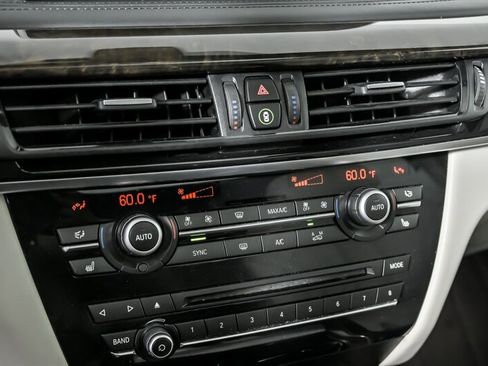 Used 2018 BMW X5 xDrive40e image 31