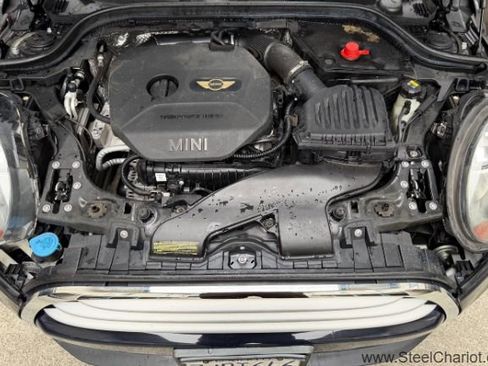 Used 2015 MINI Cooper 4-Door Hardtop image 21