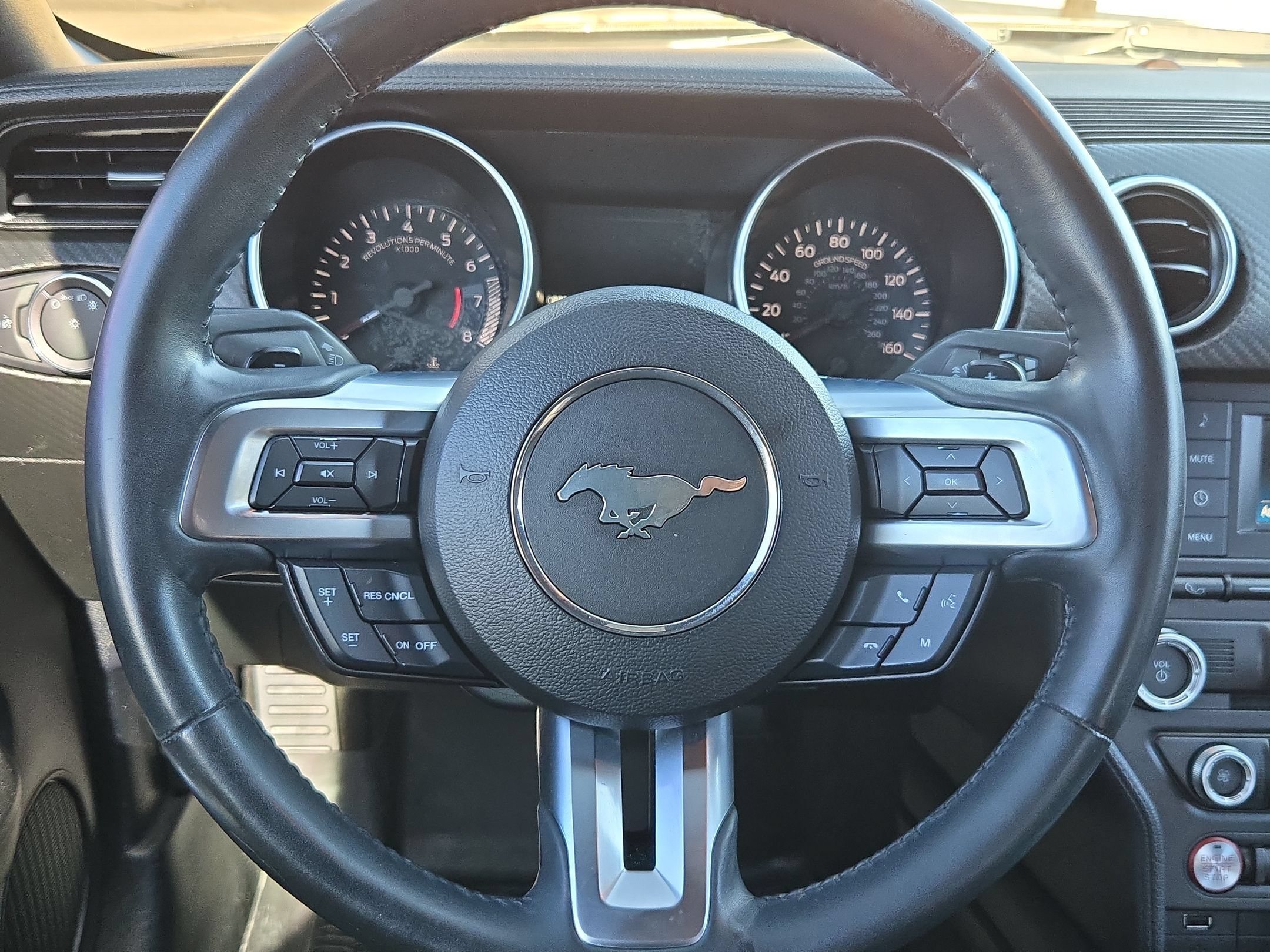 Used 2018 Ford Mustang Coupe RWD image 20
