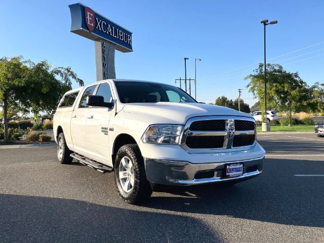 Used 2020 RAM 1500 Classic SLT AWD/4WD image 2