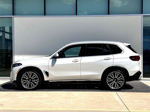 New 2026 BMW X5 xDrive40i image 8