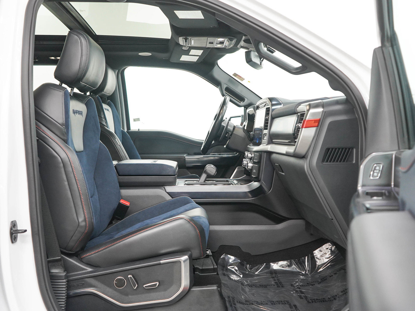 Used 2023 Ford F150 Raptor w/ Raptor 37 Performance Package AWD/4WD image 11