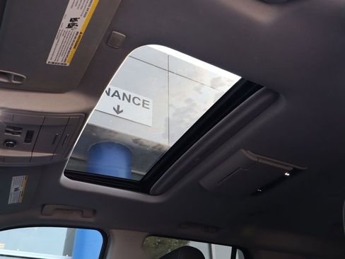 Used 2018 Chevrolet Tahoe Premier image 31