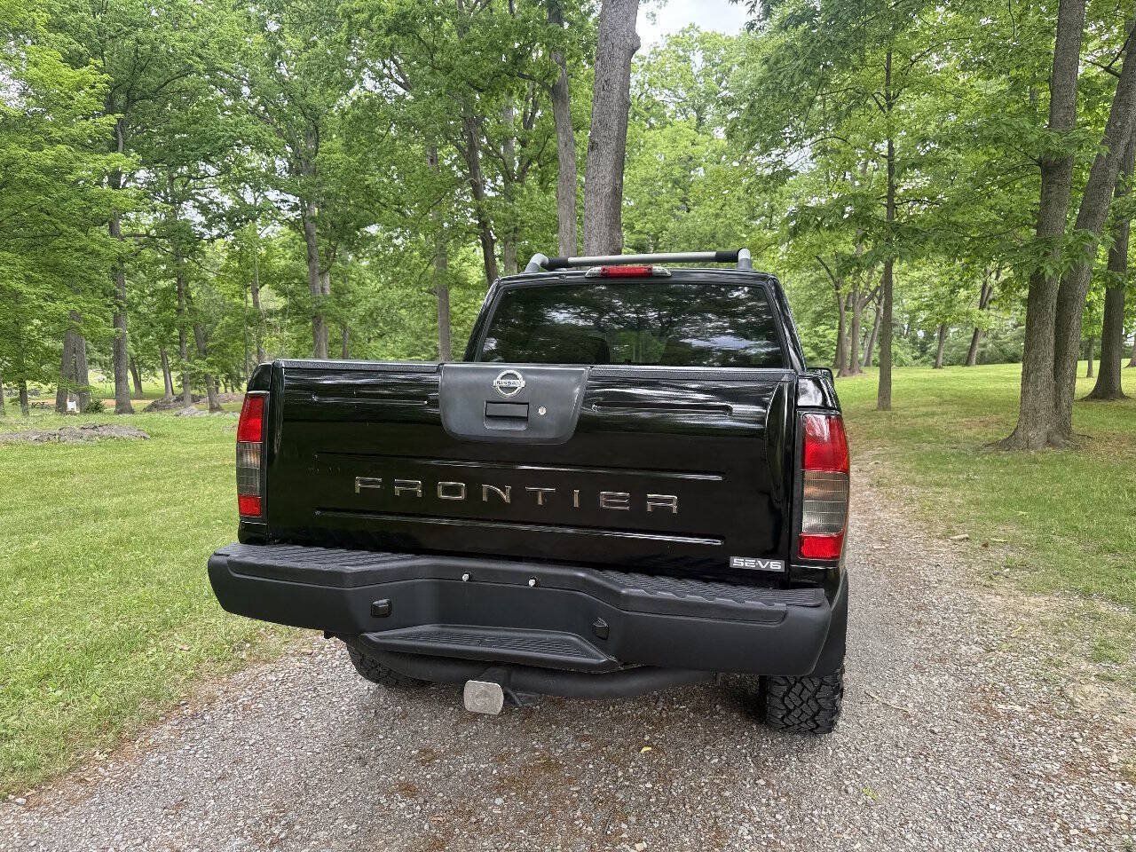 Used 2002 Nissan Frontier SE AWD/4WD image 12
