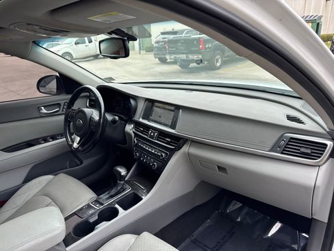 Used 2016 Kia Optima EX w/ Premium Package image 18