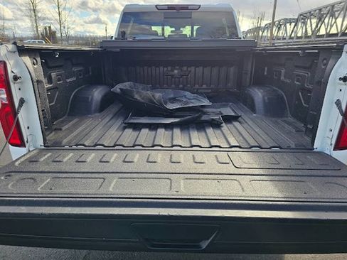 Used 2023 Chevrolet Silverado 2500 LTZ w/ LTZ Convenience Package AWD/4WD image 9