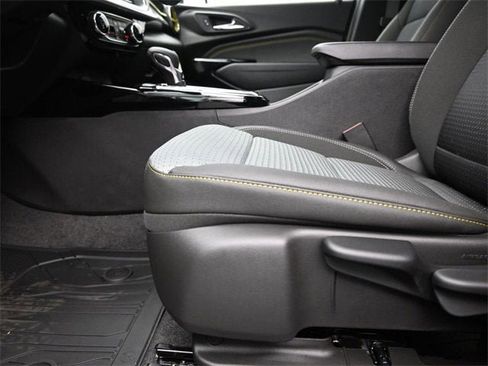 New 2026 Chevrolet Trax LT w/ Driver Confidence Package image 20