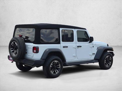 Used 2024 Jeep Wrangler Unlimited Sport AWD/4WD image 5