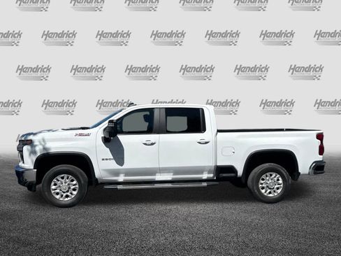 Used 2023 Chevrolet Silverado 2500 LT w/ Convenience Package image 11