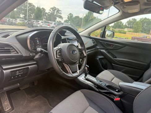 Used 2023 Subaru Crosstrek 2.0i Premium AWD/4WD image 9