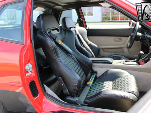 Used 1988 Porsche 944 Coupe image 25