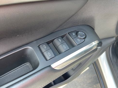 Used 2024 Chevrolet Traverse LT AWD/4WD image 8