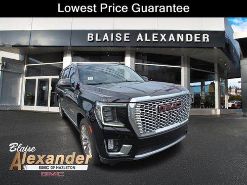 Used 2023 GMC Yukon XL Denali w/ Denali Reserve Package AWD/4WD image 1