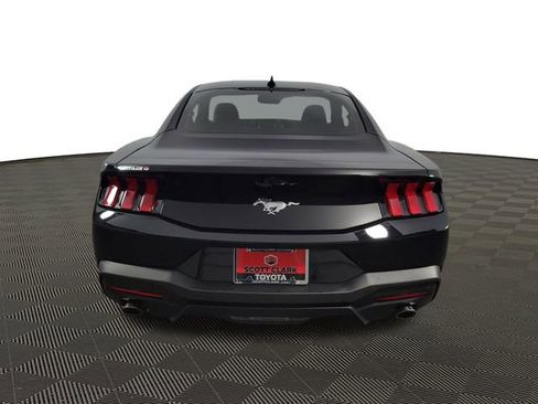 Used 2025 Ford Mustang Coupe image 6