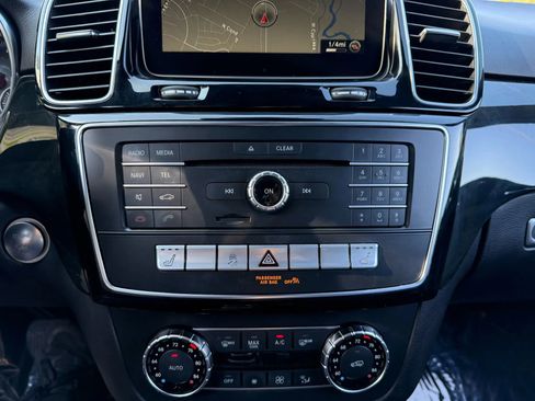 Used 2018 Mercedes-Benz GLE 350 image 30