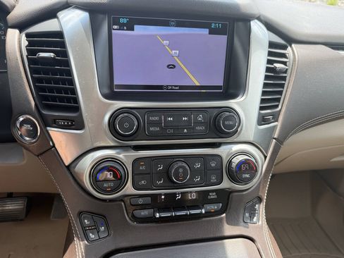 Used 2017 Chevrolet Suburban Premier AWD/4WD image 10