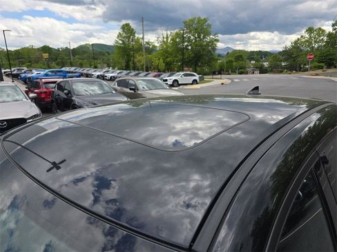 New 2025 MAZDA CX-5 Signature image 13