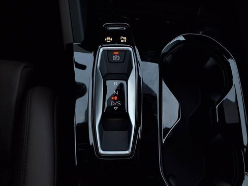 New 2025 Audi Q5 Premium Plus image 18