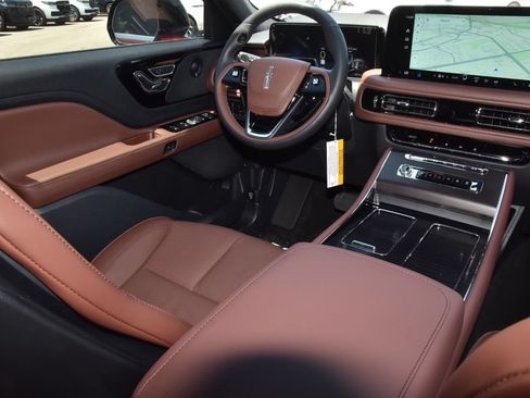 New 2026 Lincoln Aviator Reserve RWD image 16