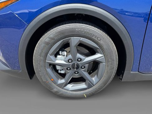 New 2026 Kia K4 LXS image 9